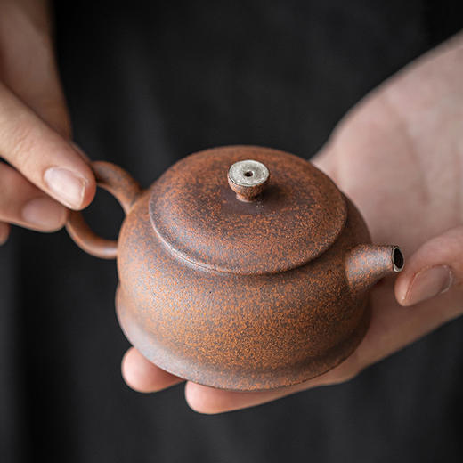 灰念 老岩泥闲情壶 容量65ml 长9.6cm*宽5.1cm*高5.1cm 商品图0