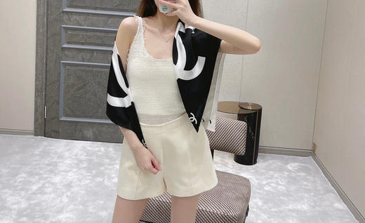 香奶经典中的经典 超美的丝巾。独家保真。
意想不到的无敌好价格！ 商品图14