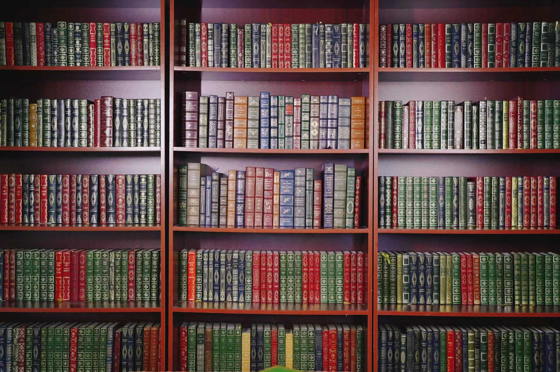 【图书盲盒】苍鹭出版社（HeronBooks）六七十年代复古烫金压花仿皮精装书随机发