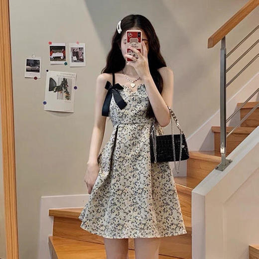 吊带裙辣妹连衣裙新款2021年碎花连衣裙吊带连衣裙ins超显瘦裙子 商品图4