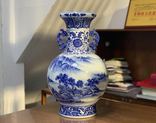 山水窑宝罗汉双耳瓶 商品图0