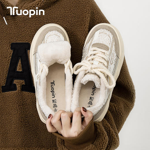「加绒款」鮀品秋冬新款加棉板鞋 学生保暖休闲运动鞋女毛绒绒小白鞋 商品图0