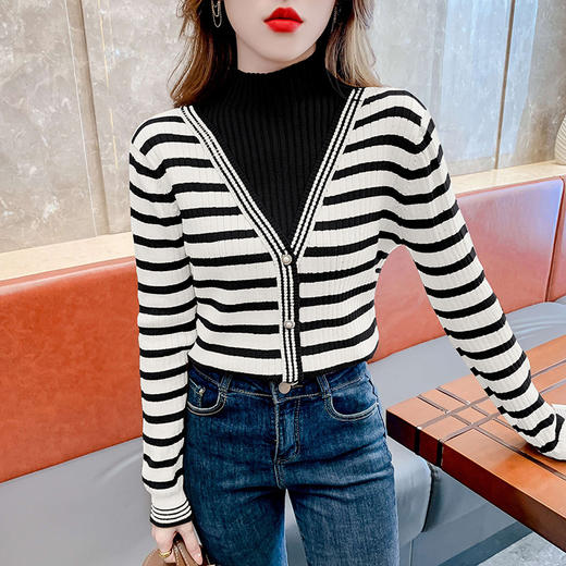 FTD-1956 条纹半高领假两件针织打底衫女秋冬2022新款内搭毛衣上衣 商品图4