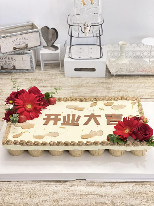 开业庆典杯子蛋糕组合，颜色风格可订制更换、cupcake甜蜜下午茶，口感和颜值缺一不可的杯子蛋糕。 商品图0