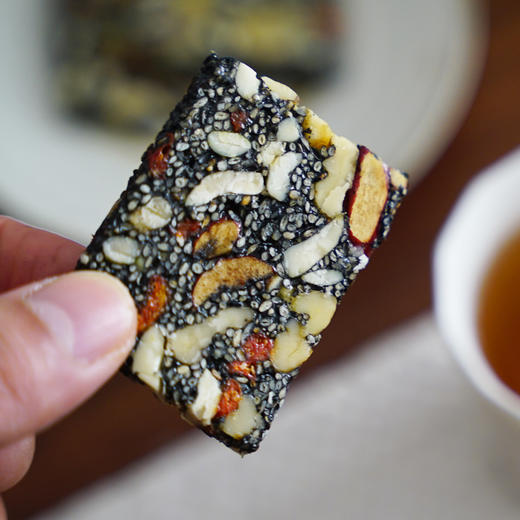 黑芝麻八珍糕 核桃红枣腰果南瓜子枸杞 孕妇健康零食 商品图1