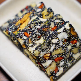 黑芝麻八珍糕 核桃红枣腰果南瓜子枸杞 孕妇健康零食