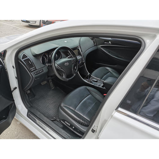 现代 索纳塔 2.0L 自动豪华版 【长租-北京】 商品图8