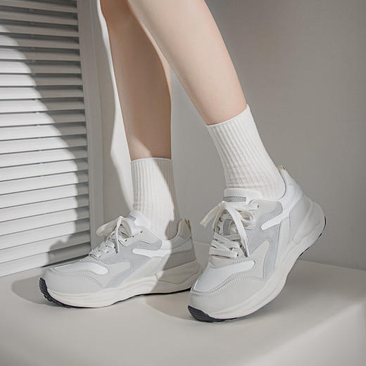「颜值看得见」鮀品2022秋冬季款女鞋 厚底休闲运动鞋女老爹鞋 商品图3