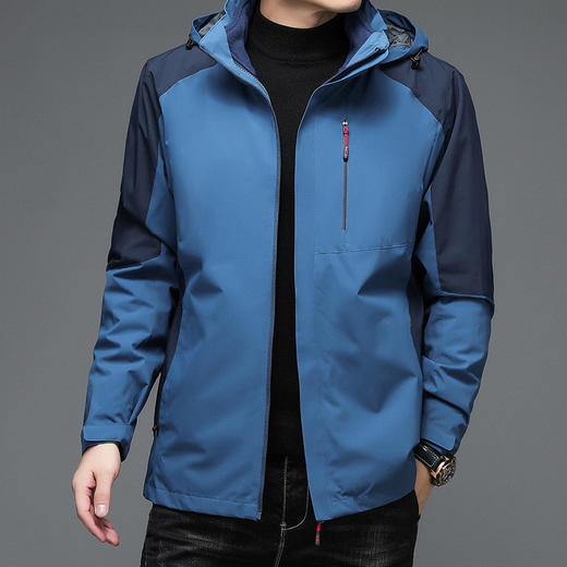 【服装鞋包】-户外外套男士秋冬款休闲运动服连帽防风夹克 商品图0