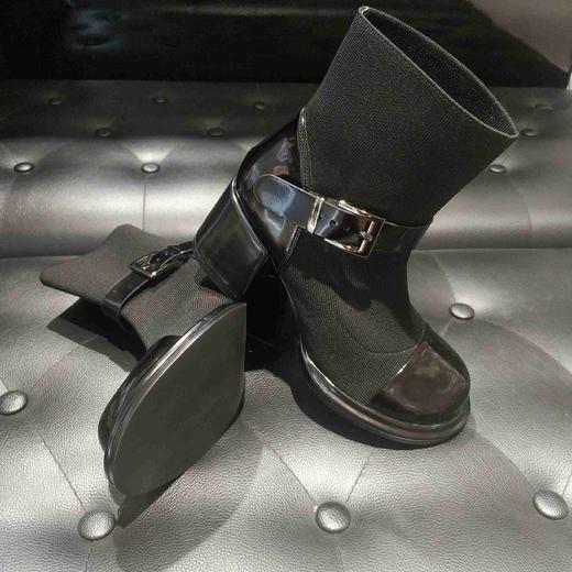 LFGJ13904漆皮织物拼接粗跟偏带腕靴 商品图3