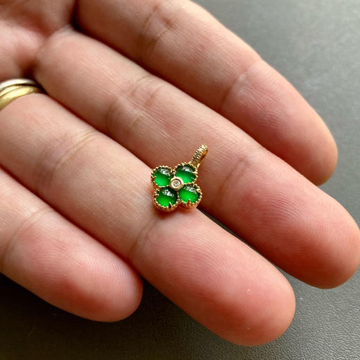 高冰种阳绿翡翠蛋面四叶草18k黄金钻石镶嵌 商品图7