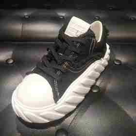 LFGJ15102 超轻黑白撞色拼接小板鞋