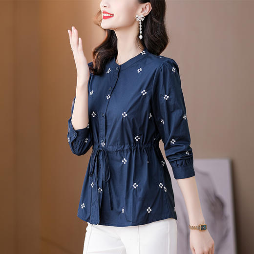 MZ11751 衬衫女洋气长袖衬衣2022秋冬短款妈妈漂亮小衫收腰遮肚子显瘦上衣 商品图3