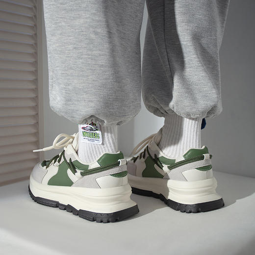 「两款配色！鮀品2022新款」鮀品女鞋拼接鞋厚底时尚冷粘运动鞋 商品图3