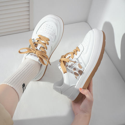 「小熊曲奇板鞋」鮀品板鞋秋冬成年圆头低帮注塑鞋 女休闲学生小白鞋 商品图1