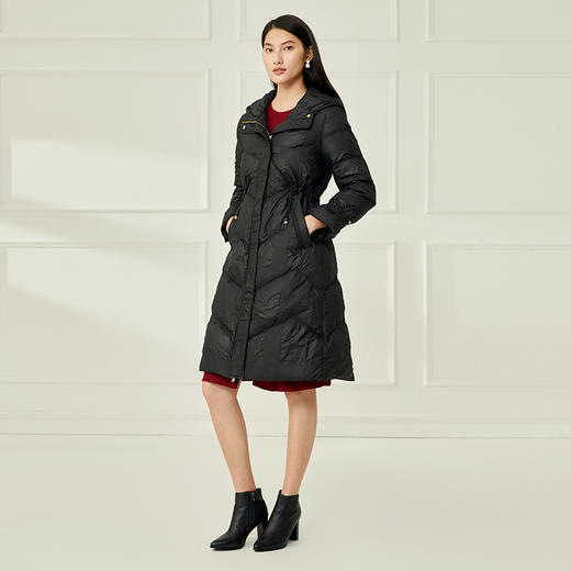 EITIE爱特爱冬季新款通勤百搭宽松舒适显瘦收腰中长款连帽羽绒服外套女6811517 商品图1