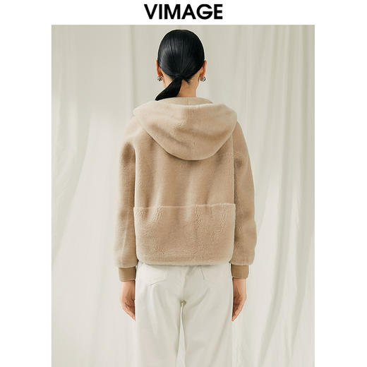 VIMAGE纬漫纪冬季新款连帽保暖舒适外套V1803442 商品图3