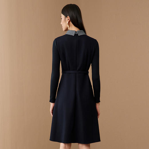 EITIE爱特爱冬季新款时尚通勤洋气收腰显瘦百搭连衣裙女6807514 商品图4