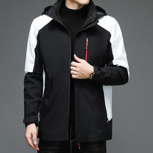 【服装鞋包】-户外外套男士秋冬款休闲运动服连帽防风夹克 商品图2