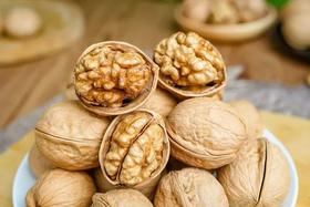 秋冬食疗：这样吃核桃，温肺暖肾、润肠通便、更补命门之火！ 