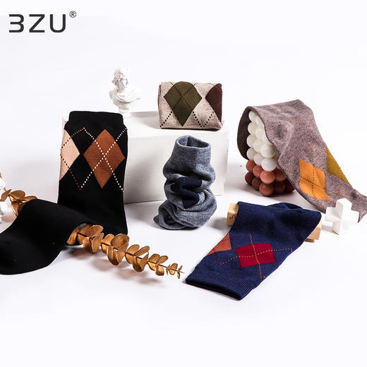 【任选6双99.5】春季男款秋冬中筒丝光羊毛冬季保暖经典多彩菱形提花中邦男袜子 商品图2