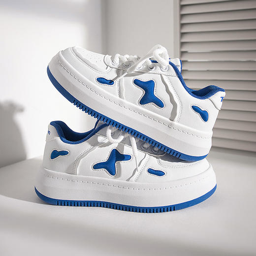 「克莱因蓝款」鮀品板鞋克莱因蓝潮厚底小白鞋设计感小众学生休闲鞋女 商品图1