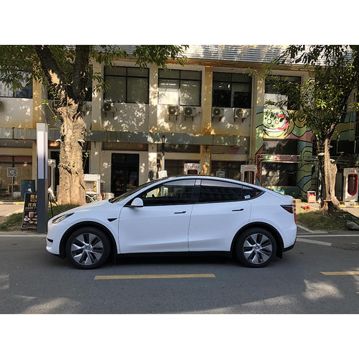 特斯拉 Model Y 后轮驱动版 【长租-深圳】 商品图2