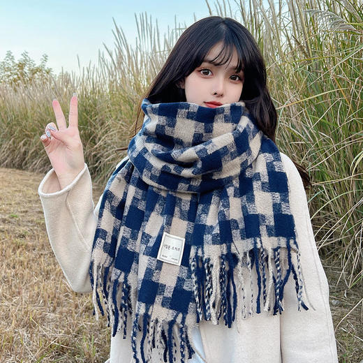 【ins韩版百搭流！】2022新款黑白大方格子加厚围巾，女秋冬季韩版ins百搭流秋冬季保暖披肩情侣款两用围脖 商品图4