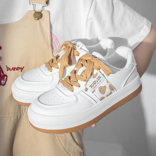 「小熊曲奇板鞋」鮀品板鞋秋冬成年圆头低帮注塑鞋 女休闲学生小白鞋 商品图2