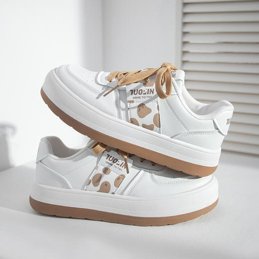 「小熊曲奇板鞋」鮀品板鞋秋冬成年圆头低帮注塑鞋 女休闲学生小白鞋 商品图3