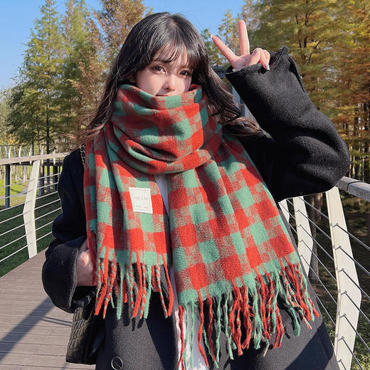 【ins韩版百搭流！】2022新款黑白大方格子加厚围巾，女秋冬季韩版ins百搭流秋冬季保暖披肩情侣款两用围脖 商品图5