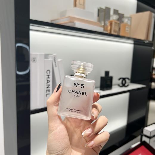 Chanel香奈儿  嘉柏丽尔Gabrielle发香喷雾40ml /五号发香喷雾35ml /Coco发香喷雾35ml/邂逅柔情35ml /五号清新香体喷雾100ml 香氛喷雾淡香护发 商品图3