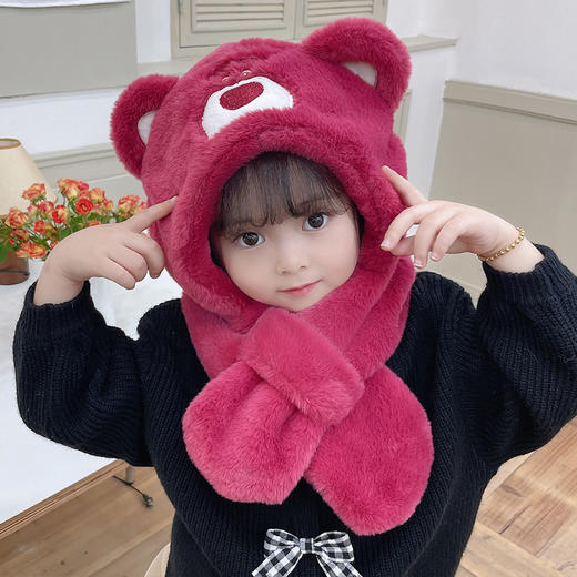 【新款上市 冬季宝宝保暖围巾】秋冬季儿童宝宝萌趣卡通草莓熊保暖保防风加厚帽子围巾一体围脖 商品图1