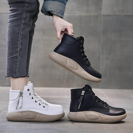 【时尚潮流 增高百搭小白鞋】ins潮韩版高帮小白鞋女2022秋季新款大头摇摇增高休闲板鞋Q207-8 商品图2