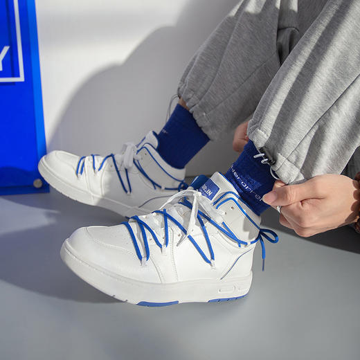 「克莱因蓝款」鮀品新款男鞋 克莱因蓝高帮大头板鞋休闲男款运动鞋 商品图1