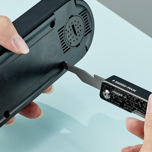 瑞士科技SwissTech户外多功能工具刀剪刀便携折叠小刀edc组合工具 商品图4