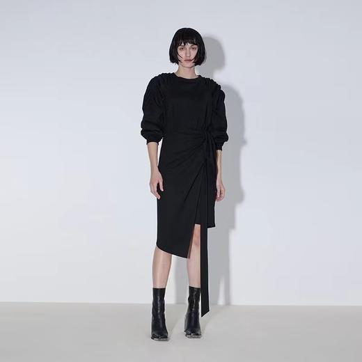 分镜头集成店 SHANG1BY SHANGYI 2022秋冬新品肩部褶皱式连衣裙 商品图0