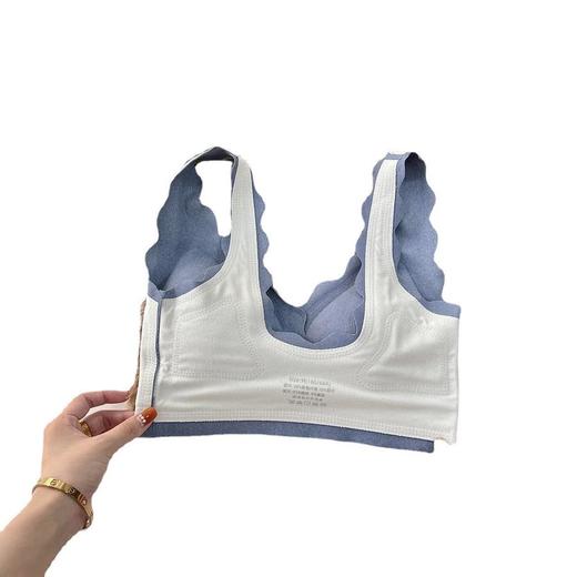 【内衣界的绝绝子！解压无痕还亲肤】SSEMMY秋冬无痕德绒磨毛暖感内衣无钢圈舒适保暖宽肩带背心固定杯文胸女 商品图3