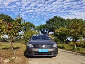 爱车内饰这样清洗更干净