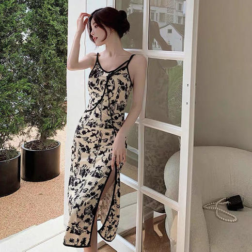 网红同款吊带裙旗袍裙改良版女人味连衣裙法式复古裙开叉裙中长裙 商品图0