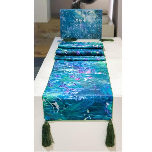 羽诗制造出品 吴宜恩老师创作阳光下桌旗全真丝天然密实 商品图1