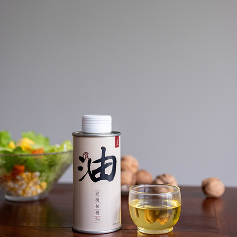 老树核桃油 | 源自秦岭核桃，优质冷榨技术，220ml核桃油需100颗核桃