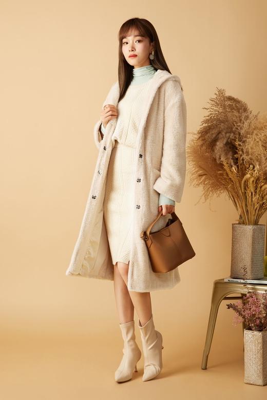 LNNNS 米黄色短毛束腰大衣 8163 商品图0