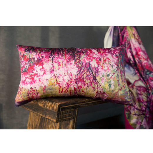 羽诗制造出品 吴宜恩老师创作杜鹃花开颈枕腰枕全真丝天然密实 商品图2