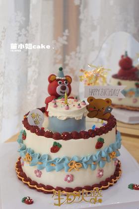 草莓熊复古花边