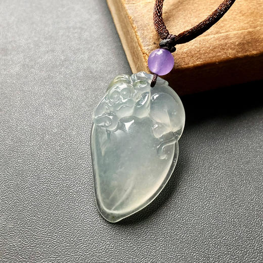 冰种厚庄翡翠大桃子灵猴献瑞 商品图1