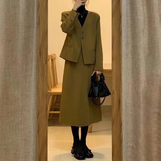 【服装鞋包】-秋季新款港味复古西装外套装半身裙两件套 商品图0