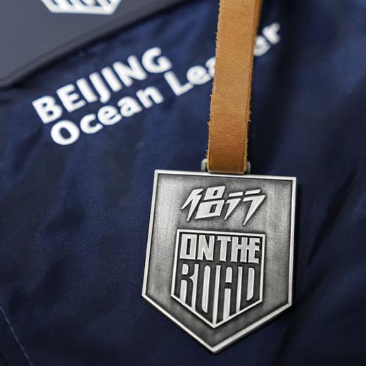 侣行金属盾牌LOGO挂饰牛皮挂绳 钥匙链装饰品 商品图2