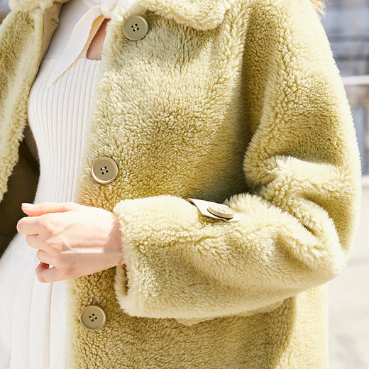 欧芮儿2019秋冬宽松bf风羊羔毛短外套 商品图2
