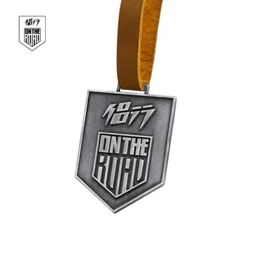 侣行金属盾牌LOGO挂饰牛皮挂绳 钥匙链装饰品 商品图0